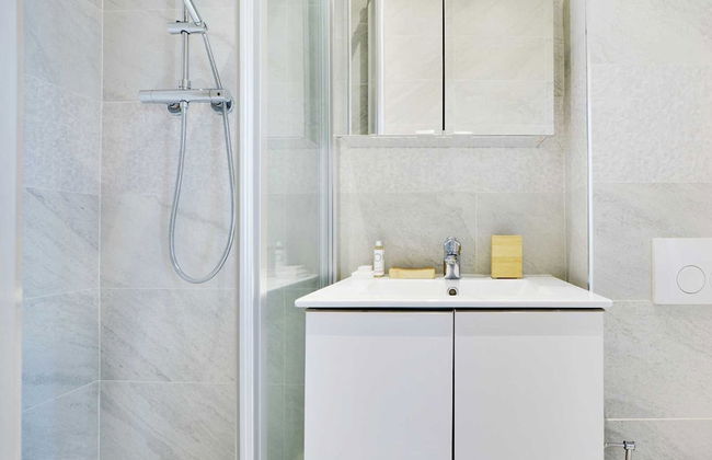 Beautiful Apartment - 1br/4p - Near Nation - Foto 9