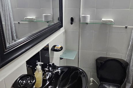 Foto 45 - $ PROMO $ 11 Bedrooms with bathrooms Aprtmnt + 2 Jacuzzis and a rooftop pool. @Poblado