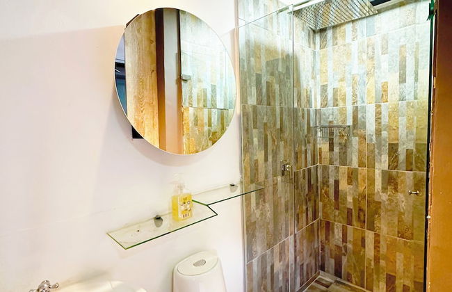 78 PROMO $ 11 Bedrooms with bathrooms Aprtmnt + 2 Jacuzzis and a rooftop pool. @Poblado - Foto $