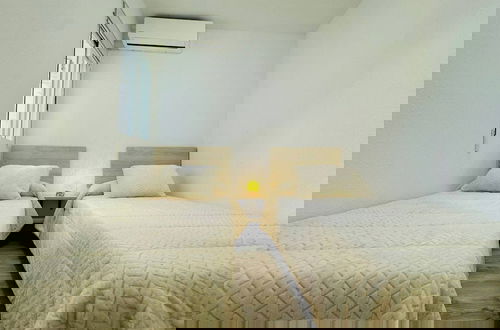 Foto 5 - Bright Apartment Near Granada Center