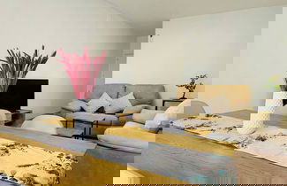 Foto 1 - Bright Apartment Near Granada Center