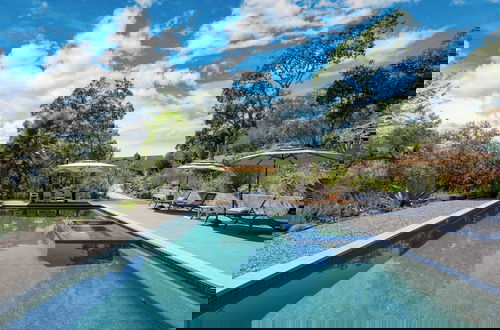 Foto 36 - Kenwood Vista by Avantstay 7acres w/ Pool, Fire Pit, Vineyard Views