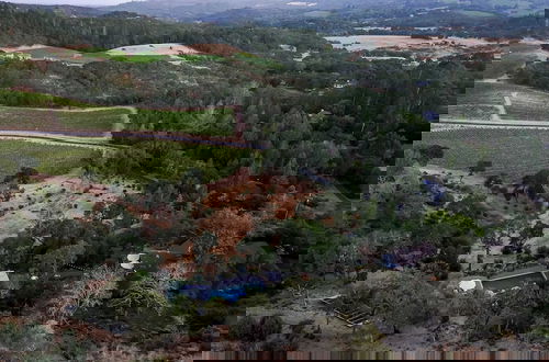 Foto 57 - Kenwood Vista by Avantstay 7acres w/ Pool, Fire Pit, Vineyard Views