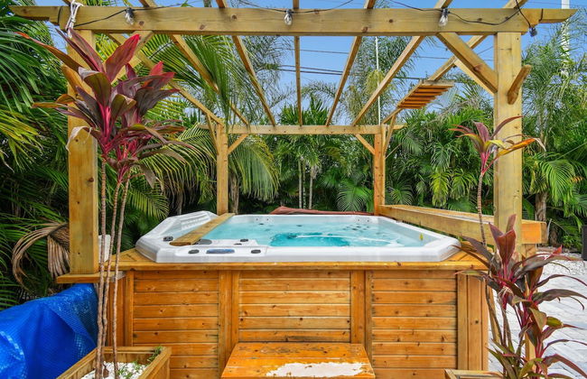 The Tampa Oasis - Photo 48