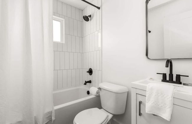 Modern Unit In Nashville Area 2 Bedroom Apts - Photo 21