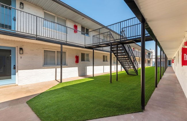 Modern Unit In Nashville Area 2 Bedroom Apts - Photo 24