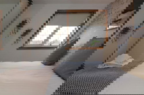 Photo 5 - Binnie House - Cumbernauld