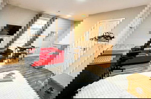 Photo 1 - Urban Oasis Aparthotel in Birmingham