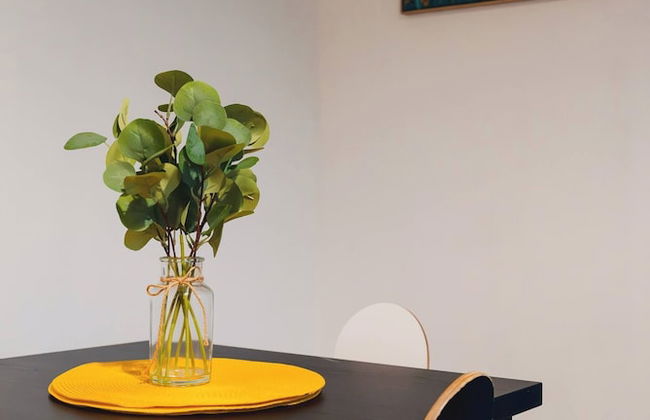Sleek City Getaway - Walkable & Free Parking - Foto 14