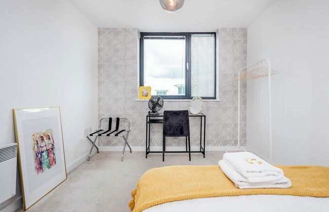 Basildon - 2-bed - Sleeps 5 - Near Train Station - Foto 7