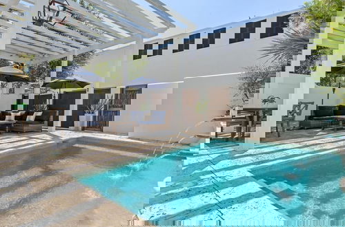 Foto 32 - Rosemary Bluegrass by Avantstay LUX Downtown Rosemary Private Pool