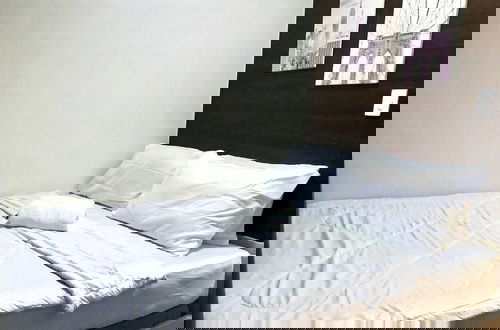Foto 2 - Modern Comfort Makati 1BR with Workspace