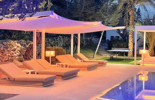 Villa With Multiple Outdoor Terrace - Foto 22