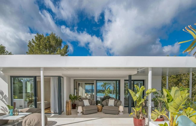 Villa With Multiple Outdoor Terrace - Foto 1