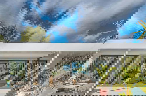 Foto 1 - Villa With Multiple Outdoor Terrace