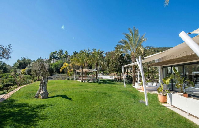 Villa With Multiple Outdoor Terrace - Foto 34