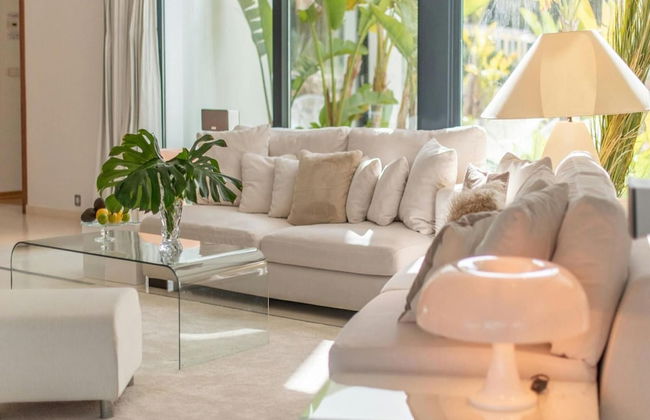 Villa With Multiple Outdoor Terrace - Foto 16