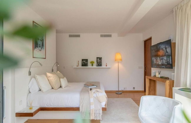 Villa With Multiple Outdoor Terrace - Foto 9