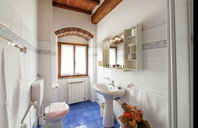 Farmhouse in Poppi With Pool & Valley Views - Photo 17