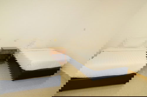 Photo 6 - Reef Beach Hotel Apartments