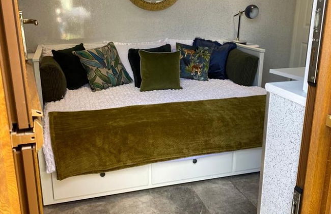 Oakwood Cabin Retreat in Bexleyheath - Foto 6