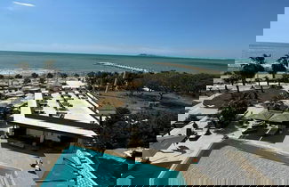 Foto 2 - ApartHotel by Comfort Suites