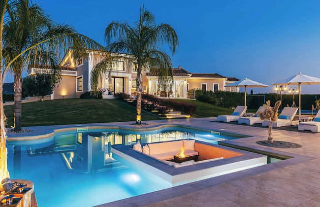 Villa Shangri-la - Photo 1