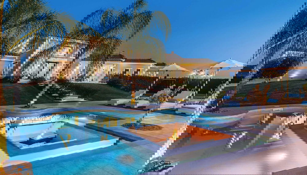 Primary image