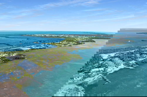 Foto 53 - Islamorada Home, Ocean Views, Playroom, Near Tiki Bar, Pool, And Boat Dockage, Ultimate Keys Getaway 3 Bedroom Home by RedAwning