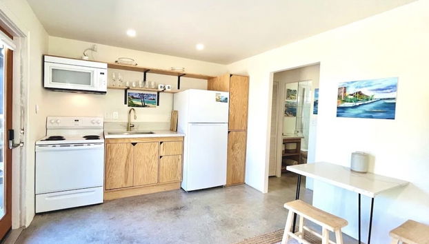 Akule Clubhouse: Bala One Bedroom Beach Retreat w/Sauna! 1 Condo by RedAwning - Foto 4