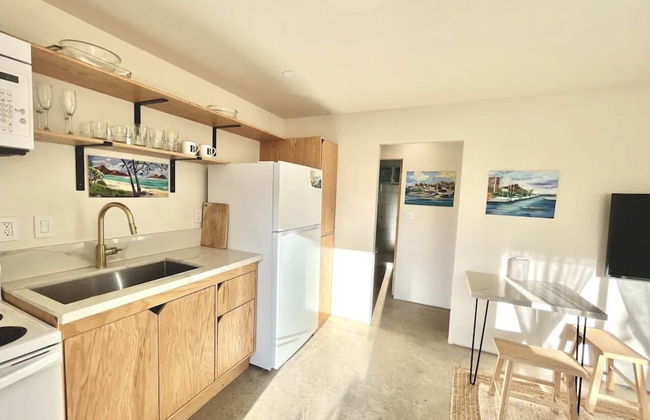 Akule Clubhouse: Bala One Bedroom Beach Retreat w/Sauna! 1 Condo by RedAwning - Photo 3