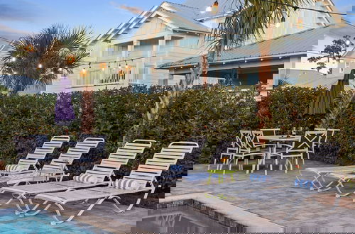 Foto 15 - Miramar Beach Jewel Ultimate Group Retreat 5 King Bedrooms Pool Backyard