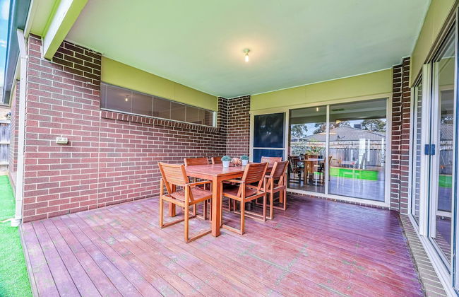 StayAU Spacious Stay Point Cook - Photo 67