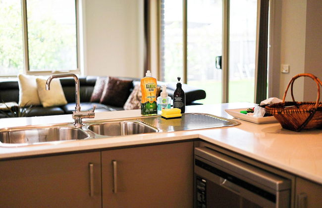 StayAU Spacious Stay Point Cook - Photo 34