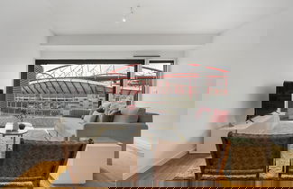 Photo 1 - Urban Retreat W/Parking, Elevator & Ac By Benfica Stadium