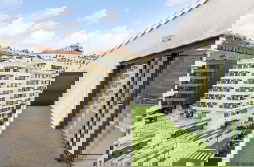 Foto 22 - Urban Retreat W/Parking, Elevator & Ac By Benfica Stadium