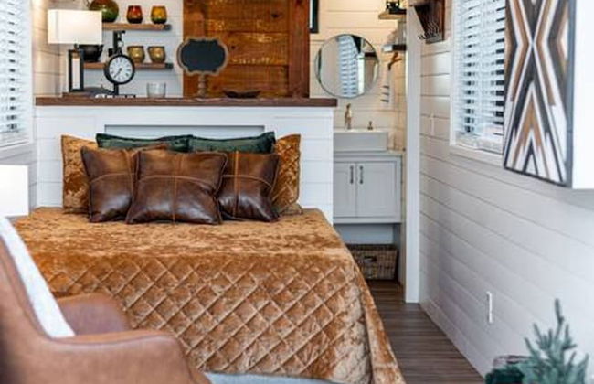 Deer Creek Tiny Container Home-12 Min to Magnolia - Foto 20