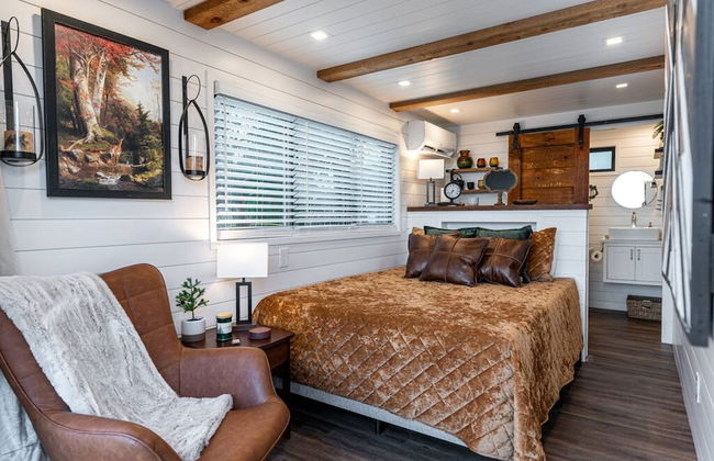 Deer Creek Tiny Container Home-12 Min to Magnolia - Foto 15