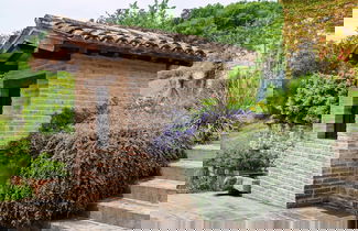 Foto 2 - Beautiful Villa in Belforte All'isauro With Swimming Pool