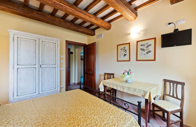 Beautiful Villa in Belforte All'isauro With Swimming Pool - Foto 24
