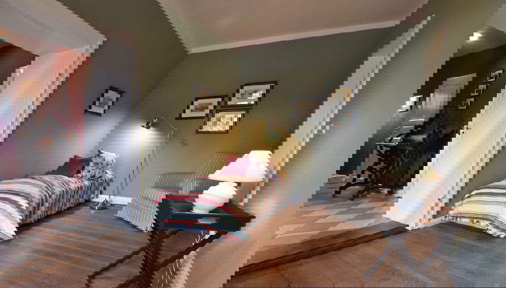 Primary image
