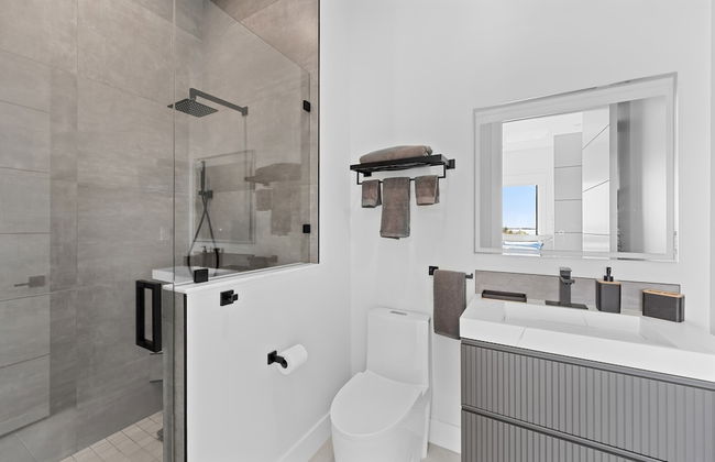 Luxury Seaside Escape Pool Dock Scenic Views - Foto 38