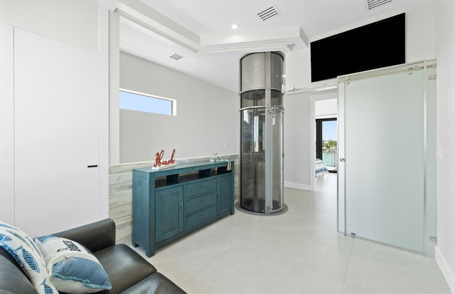 Luxury Seaside Escape Pool Dock Scenic Views - Foto 29