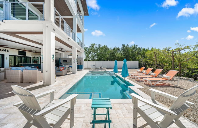 Luxury Seaside Escape Pool Dock Scenic Views - Foto 57