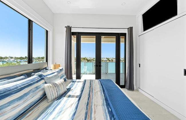 Luxury Seaside Escape Pool Dock Scenic Views - Foto 36