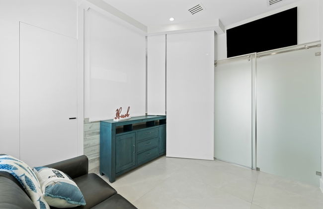 Luxury Seaside Escape Pool Dock Scenic Views - Foto 30