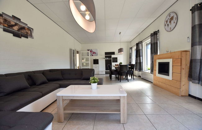 Luxury House in South Limburg Near Forest - Foto 35
