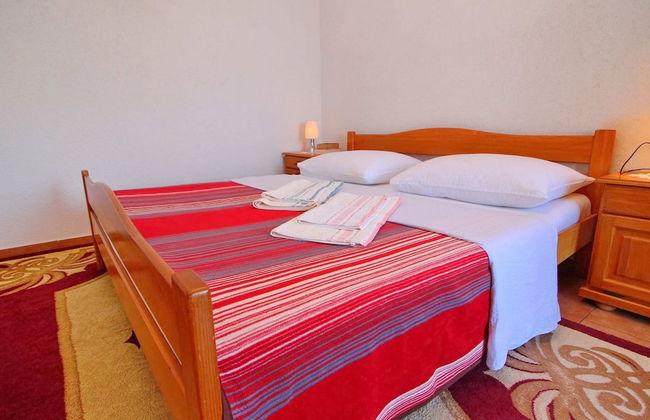 Apartments Filipovic - Comfort One-bedroom Apartment With Balcony and Sea View - Photo 2