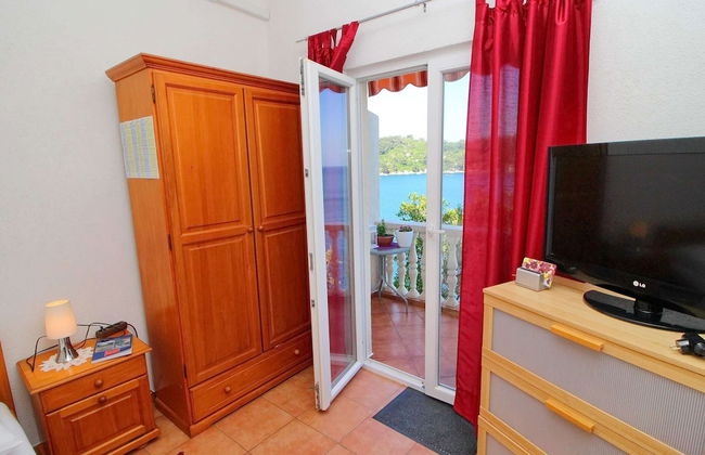 Apartments Filipovic - Comfort One-bedroom Apartment With Balcony and Sea View - Photo 11