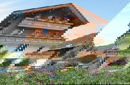 Foto 32 - Apartment in Kitzbuhel Alps With Wellness Area